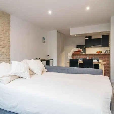 Bord De Apartment