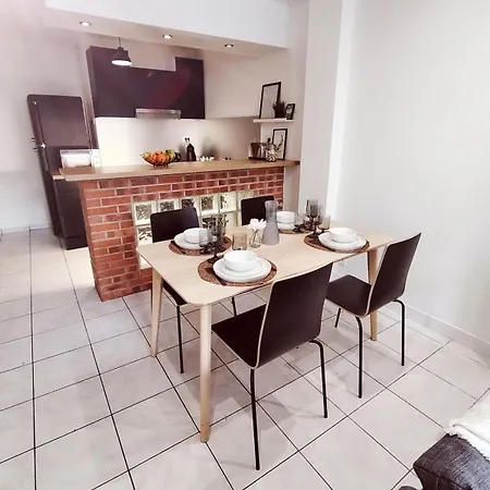 Bord De Apartment